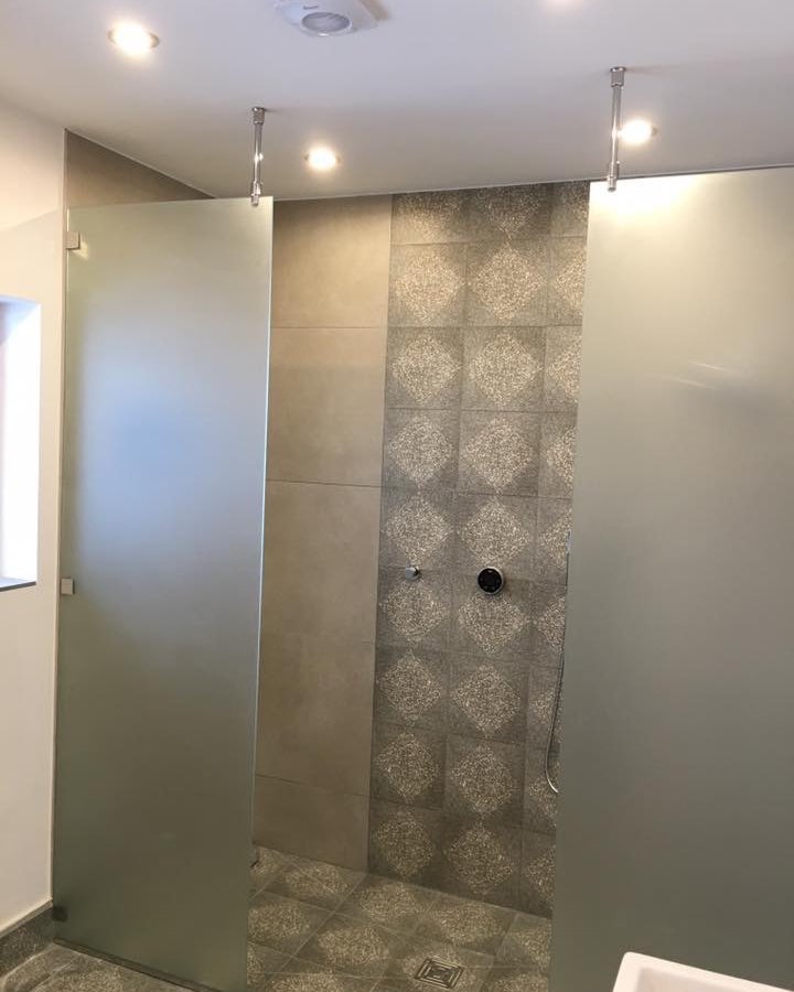 Colins Glass and Glazing Colins Glass and Glazing